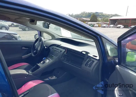 2011 Toyota Prius Two из США, поврежденный, VIN JTDKN3DUXB0271482